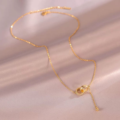 Collar de Borlas con Círculos Entrelazados